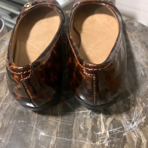 Clarks Collection Propose Spire Womens Tortoiseshell Patent Leather Flats - Picture 3 of 7